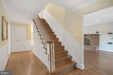 1311 Capulet Ct, McLean, VA 22102 - photo 3