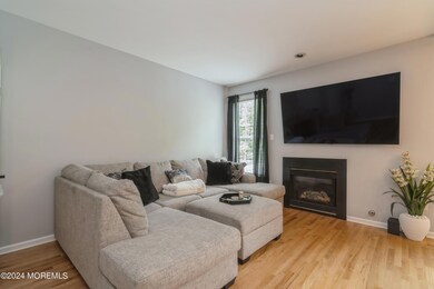 17 Keats Ct, East Windsor, NJ 08520 - photo 5