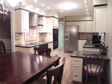 Newer kitchen w/granite counters