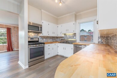 847 Lee Jackson Hwy, Staunton, VA 24401 - photo 3