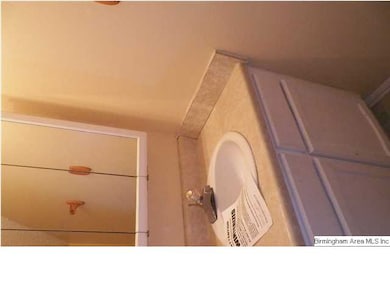 1951 Springlake Ct, Birmingham, AL 35215 - photo 4