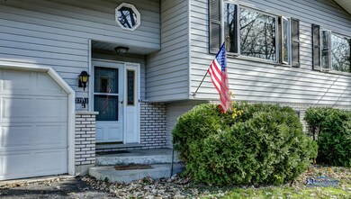 37511 N Lake Crest St, Beach Park, IL 60087 - photo 6