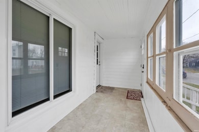 114 Parker Ave, Kendallville, IN 46755 - photo 3