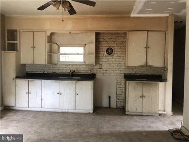 54 Bortle Ave, Vineland, NJ 08360 - photo 3