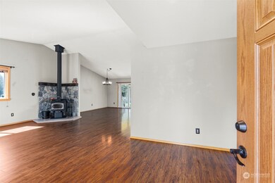 12021 Kapowsin Hwy E, Graham, WA 98338 - photo 5