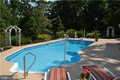 782 Sawmill Rd, Hedgesville, WV 25427 - photo 2