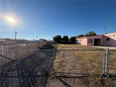 956 Coral Reef Dr, Bullhead City, AZ 86442 - photo 4