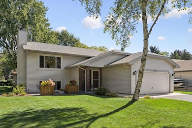 5632 Fisher St, Saint Paul, MN 55110 - photo 2