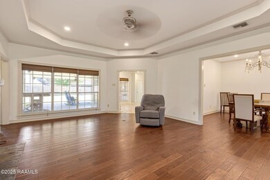 5-web-or-mls-304 Belle Grove Blvd-5