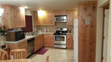 536 SE Port Ave, Lincoln City, OR 97367 - photo 4