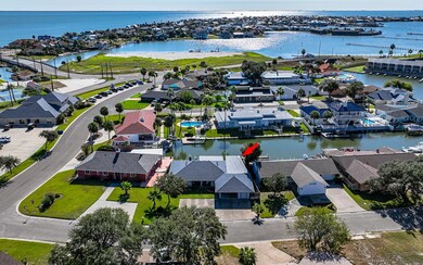 Waterfront in Harbor Oaks