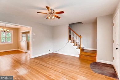 8617 Oak Rd, Parkville, MD 21234 - photo 5