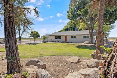 14905 Road 208, Porterville, CA 93257 - photo 6