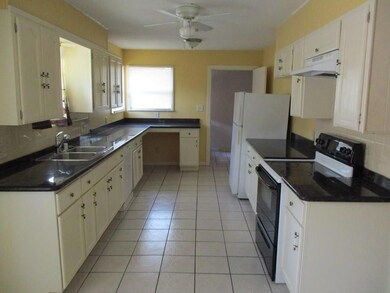 1101 S Georgia Ave, Weslaco, TX 78596 - photo 4