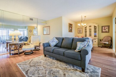 03_living-room2_100 Shore Court 313_Shor