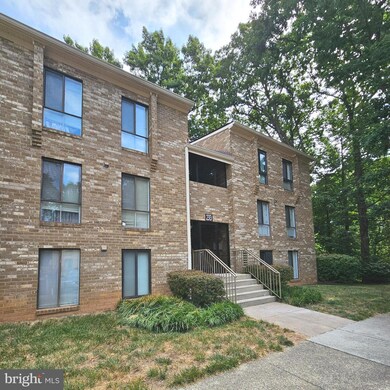 2313 Freetown Ct unit 1B, Reston, VA 20191 - photo 2