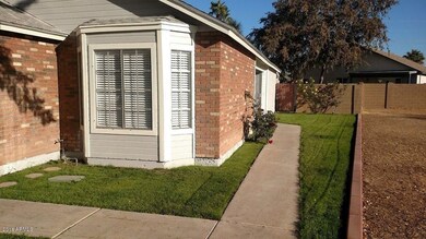 Side house