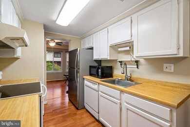 15929 Dorset Rd, Laurel, MD 20707 - photo 7