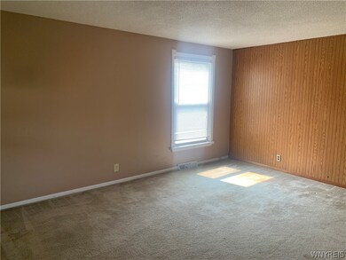 194 Oelkers St, North Tonawanda, NY 14120 - photo 4