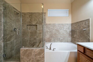 3304 Masters Point Dr, Houston, TX 77091 - photo 6