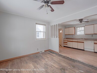 541_E_Howe_Ave_001-HDR