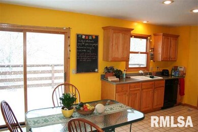 1603 Mccormick Place, Davenport, IA 52807 - photo 5