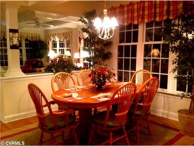 Breakfast Nook - Breakfast Nook is located off of 