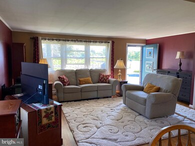 2952 Bedminster Rd, Perkasie, PA 18944 - photo 4