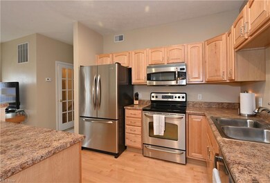 111 Ledgestone Ct, Berea, OH 44017 - photo 5