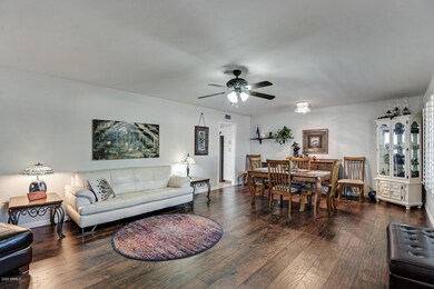 9711 W Calico Dr, Sun City, AZ 85373 - photo 5