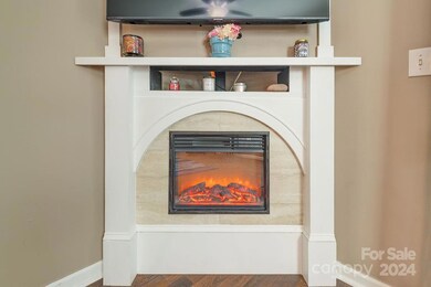 318 Appeldoorn Cir, Asheville, NC 28803 - photo 5