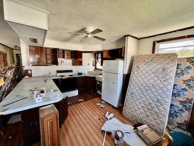 114 Carver St, Waterville, ME 04901 - photo 3