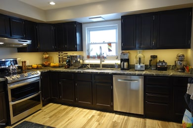 Kitchen 2