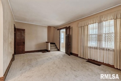 2112 Eastern Ave, Davenport, IA 52803 - photo 3