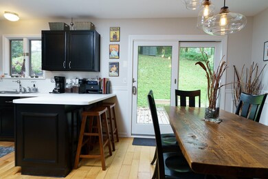 79 Aspen Cir, Albany, NY 12208 - photo 5