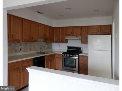 811 Westfield Dr unit 811, Cinnaminson, NJ 08077 - photo 5
