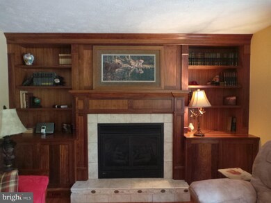 188 Maranatha Ln, Berkeley Springs, WV 25411 - photo 5