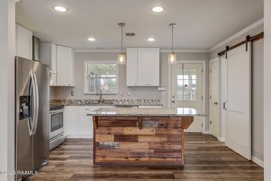 7-web-or-mls-122 B Robin Rd-7