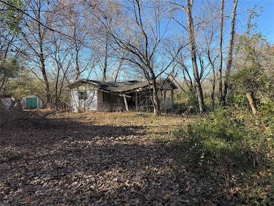 8956 Moore Ln, Prague, OK 74864 - photo 3