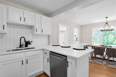 15-web-or-mls-40-n-chesterfield-rd