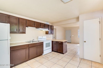 KITCHEN UNIT 1