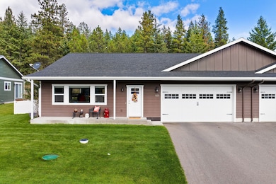 Charming 3 bedroom, 2 bathroom duplex