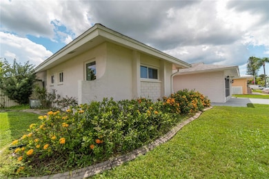 33 Caddy Rd, Rotonda West, FL 33947 - photo 2