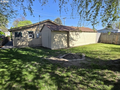 3208 W 7th St, the Dalles, OR 97058 - photo 6