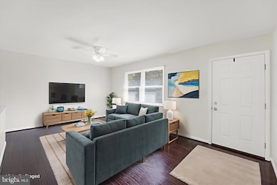 120 White Pine Cir, Elkton, MD 21921 - photo 2