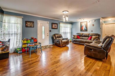 2590 Strawberry Ln, Randleman, NC 27317 - photo 5