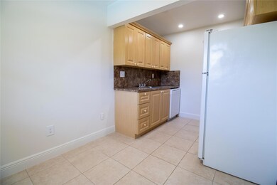 1507 Argyle Dr unit 207, Fort Lauderdale, FL 33312 - photo 5
