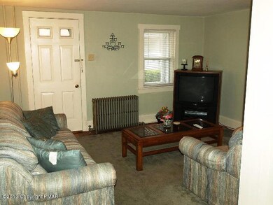 107 W Ridge St, Lansford, PA 18232 - photo 2