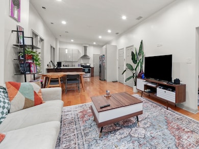 1508 N Artesian Ave, Chicago, IL 60622 - photo 2