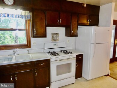 347 Arboretum Rd, Bernville, PA 19506 - photo 3